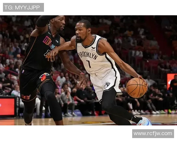 赛后复盘:北京篮球队与成都篮球队的精彩对决与经验总结 赛后复盘:北京篮球队与成都篮球队的精彩对决与经验总结