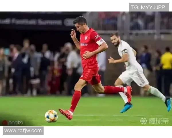 足球明星纳尔多的传奇之路与他对足球的热爱与奉献 足球明星纳尔多的传奇之路与他对足球的热爱与奉献